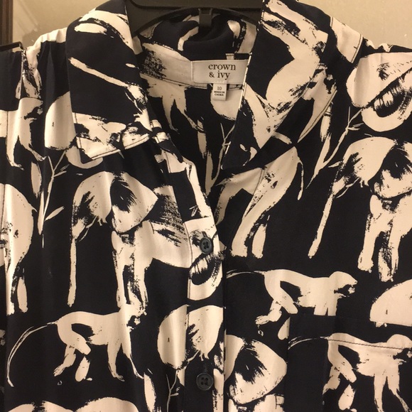 Crown & Ivy romper. Mint condition! - Picture 3 of 3